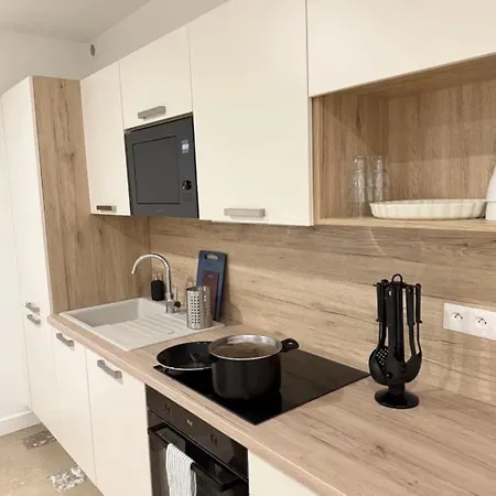 Chateau Du Xviie Bords De Marne La Varenne