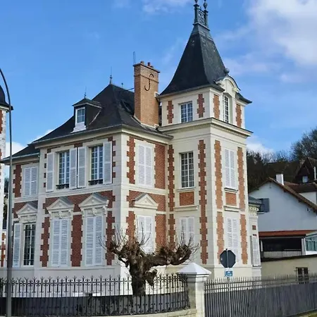 Chateau Du Xviie Bords De Marne La Varenne Chennevieres-sur-Marne